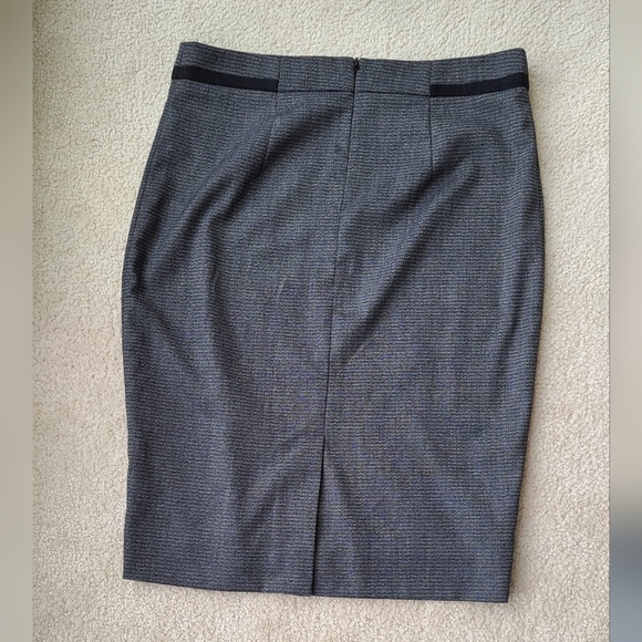 Beutiful Dar Grey Skirts - Picture 9 of 9